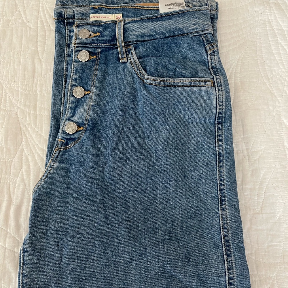 Levi's Mile High Cropped Wide Leg with Button Accents